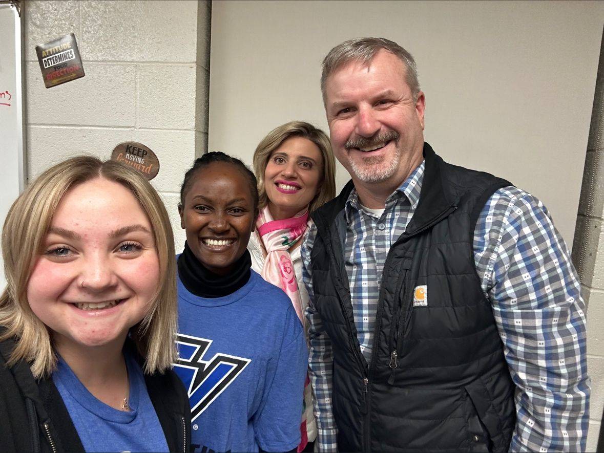 GVSU Volunteers at Coopersville STEM night